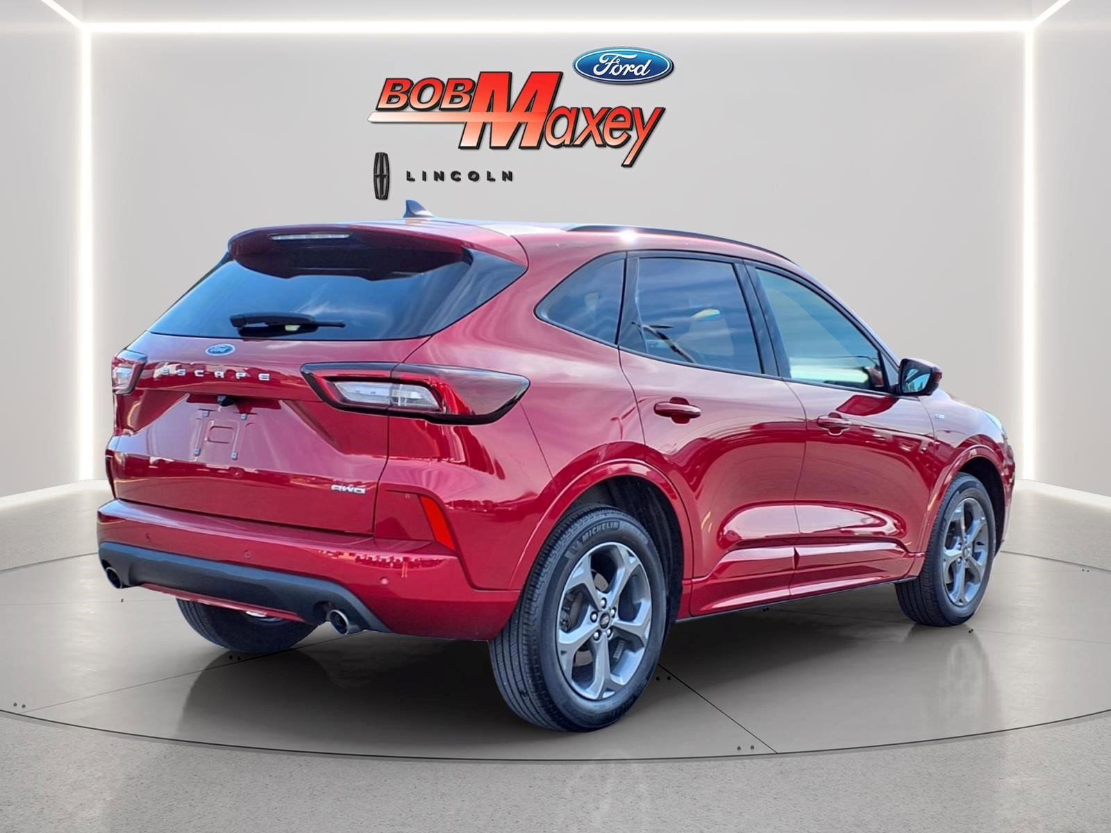 Used 2023 Ford Escape ST-Line Select w/ Tech Pack #2 AWD/4WD image 4
