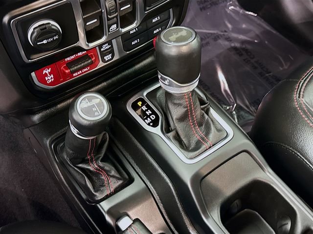 Used 2023 Jeep Wrangler Unlimited Rubicon AWD/4WD image 17