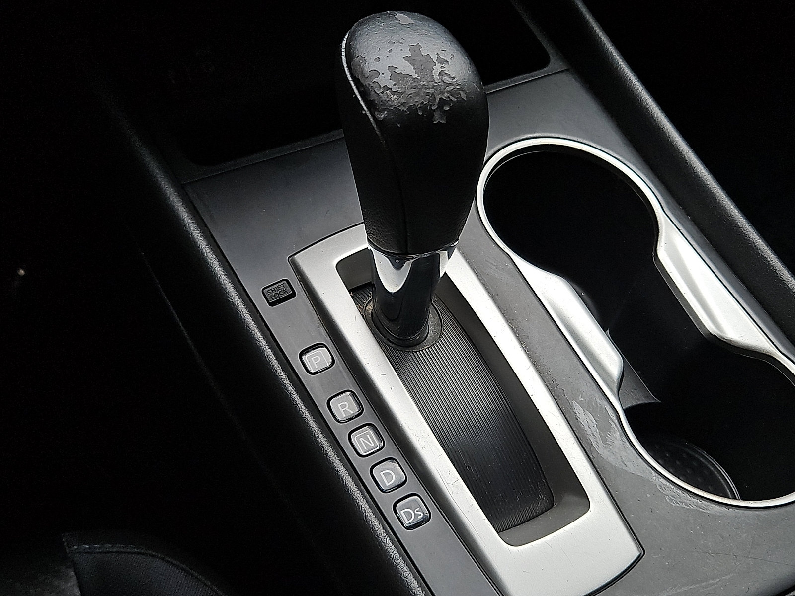 Used 2016 Nissan Altima 2.5 SR w/ LED Appearance Package image 13