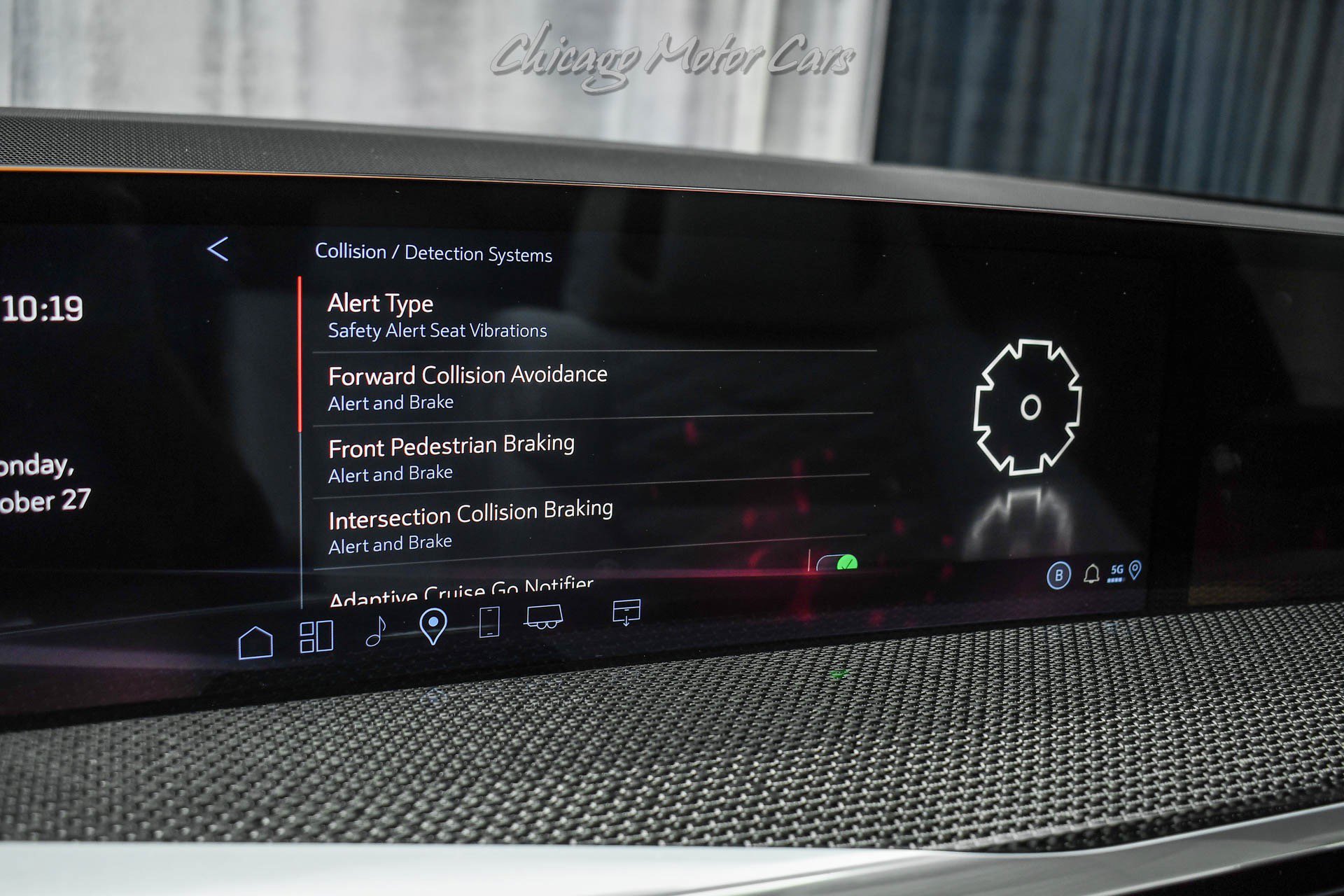 Used 2025 Cadillac Escalade V image 17