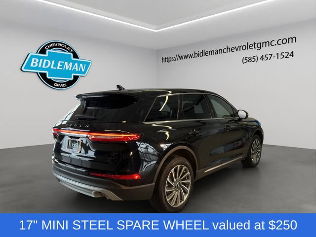 Used 2025 Lincoln Corsair Reserve AWD/4WD image 8