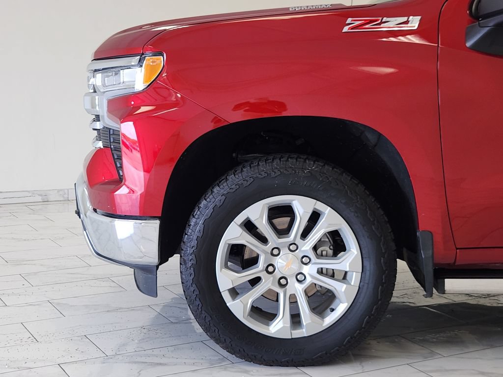 Used 2025 Chevrolet Silverado 1500 LTZ w/ Technology Package AWD/4WD image 8