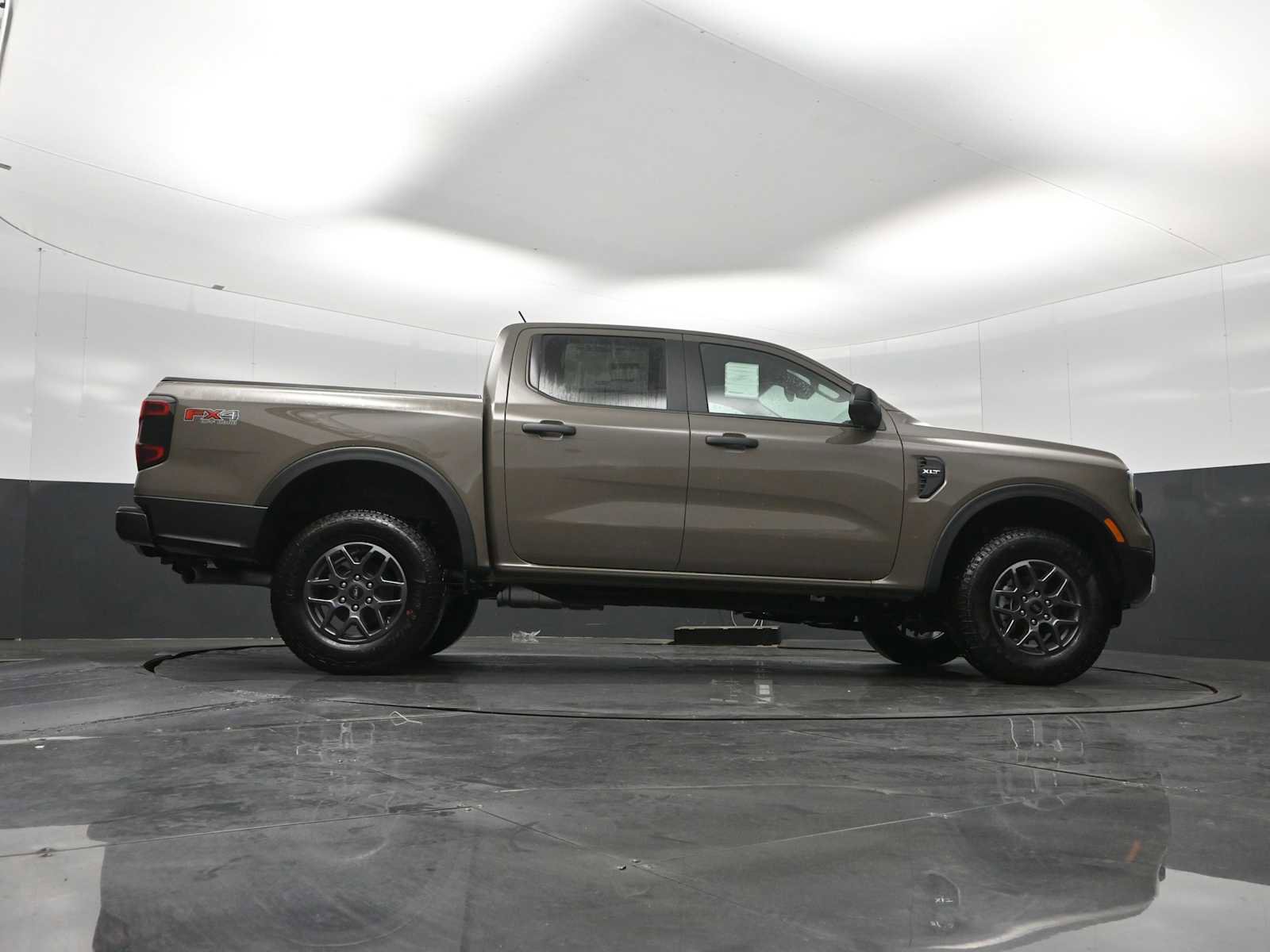 New 2025 Ford Ranger XLT w/ FX4 Off-Road Package AWD/4WD image 35