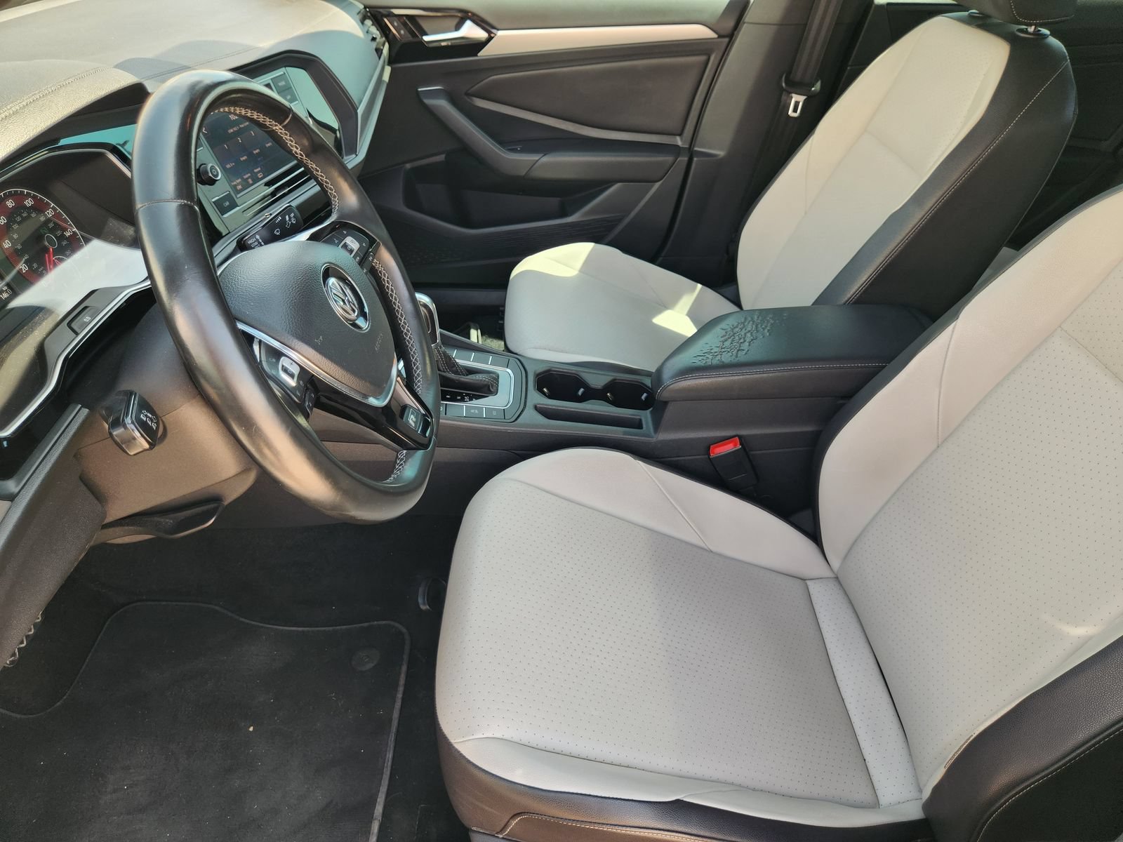 Used 2019 Volkswagen Jetta R-Line FWD image 15