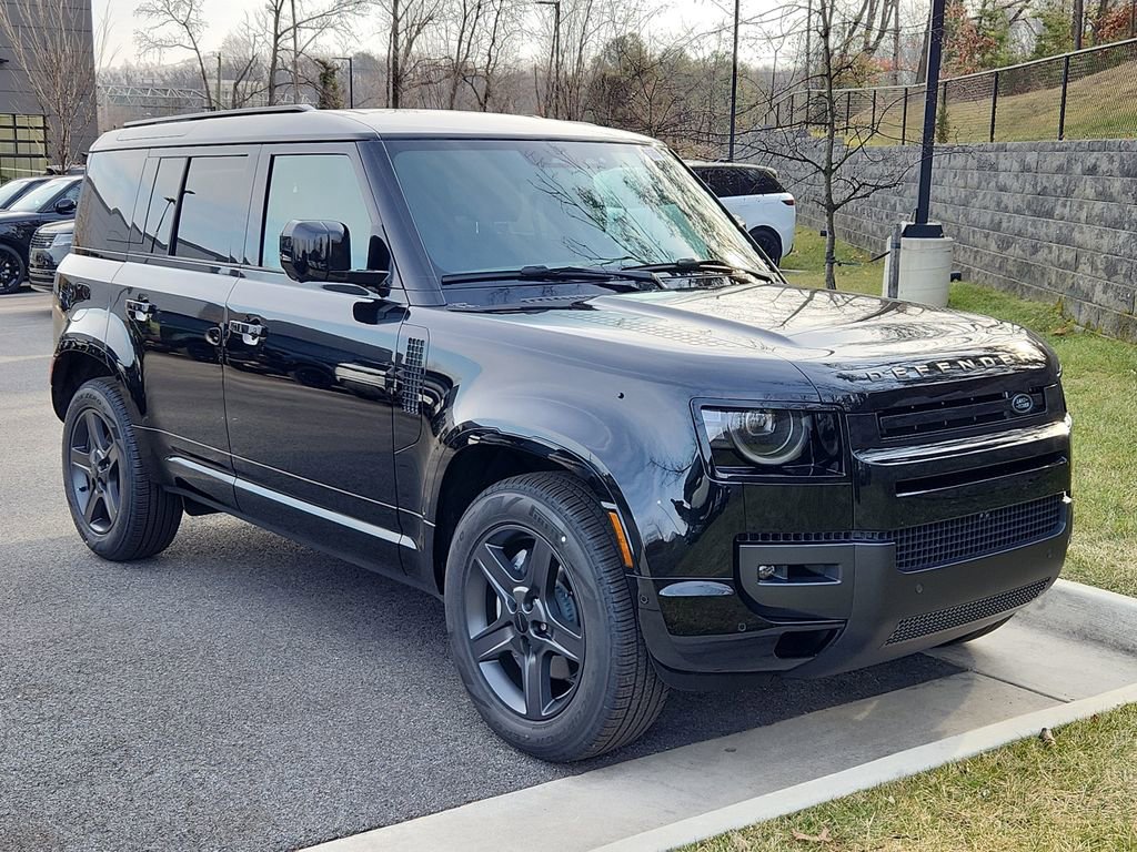 Used 2026 Land Rover Defender 110 X-Dynamic SE image 10