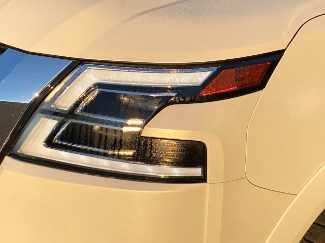 Used 2022 Nissan Armada SL AWD/4WD image 5
