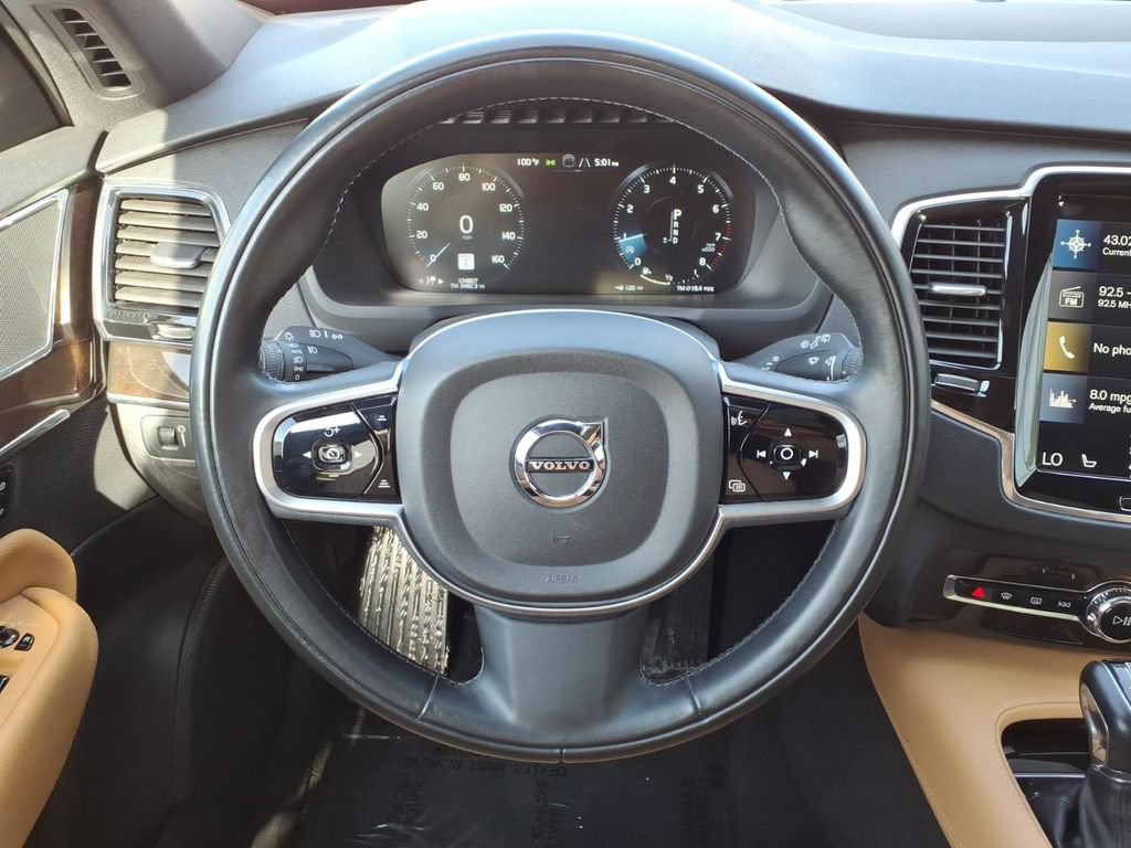 Used 2018 Volvo XC90 T6 Momentum w/ Convenience Package AWD/4WD image 14