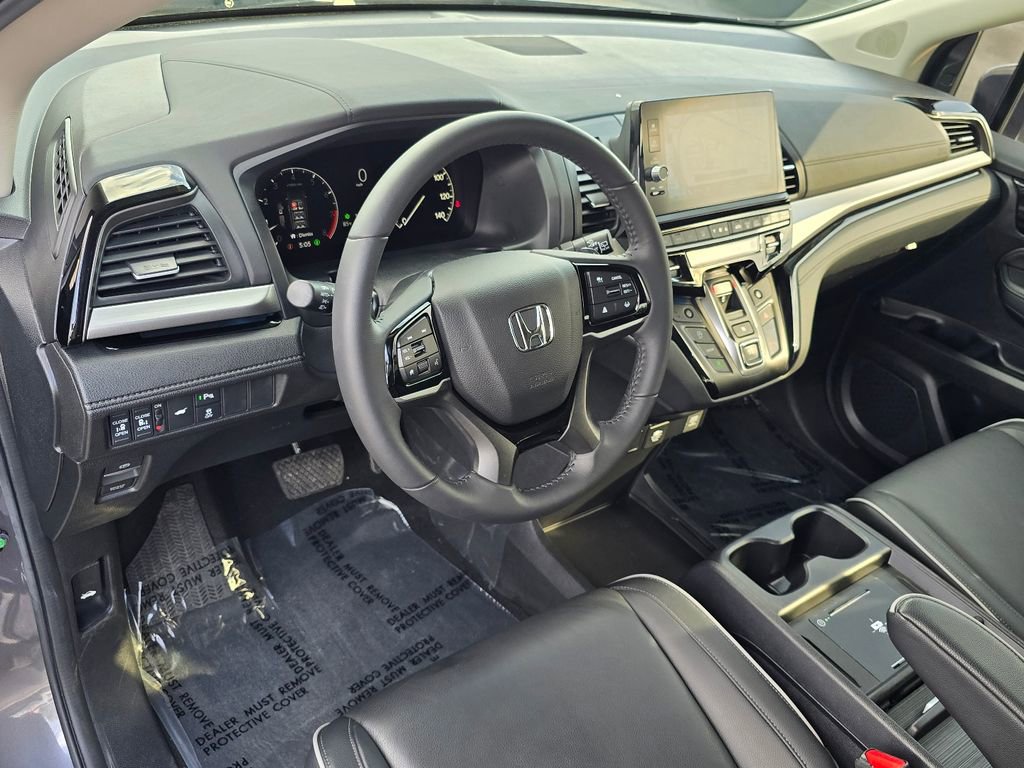 Used 2025 Honda Odyssey Touring image 15