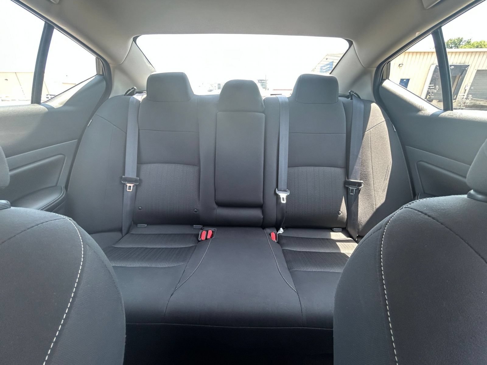 Used 2025 Nissan Altima 2.5 SV FWD image 38