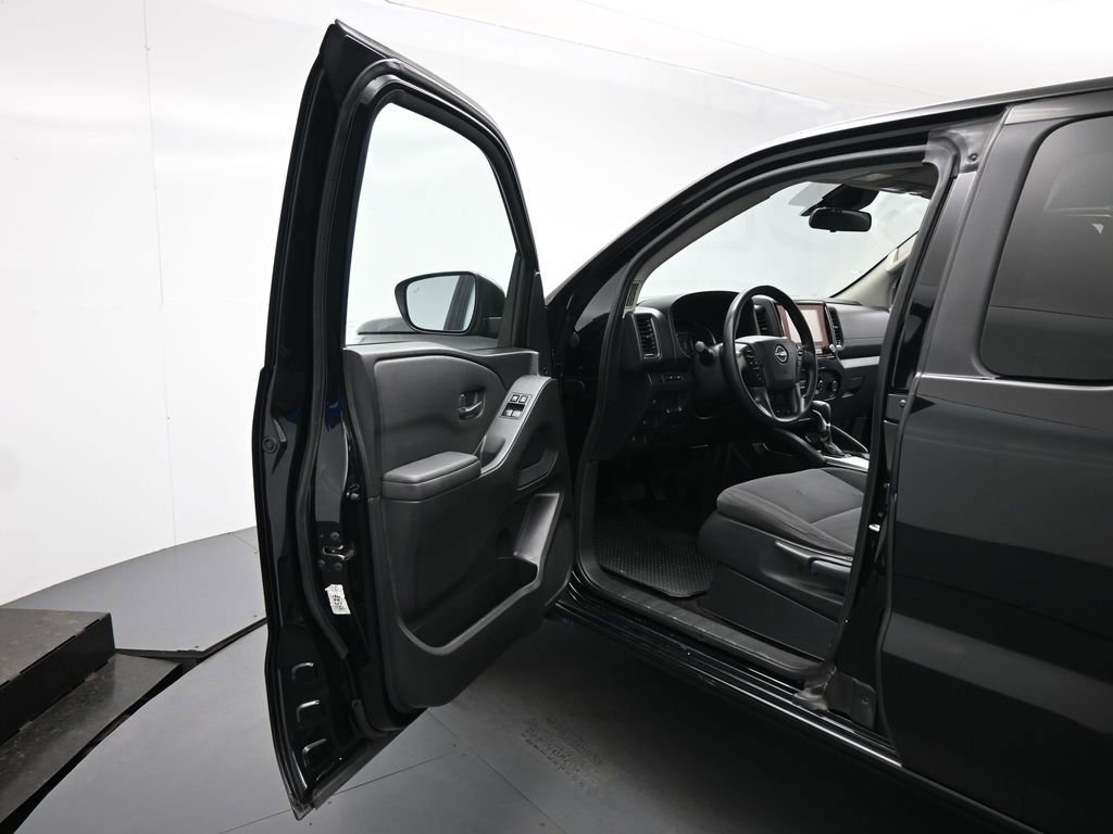 Used 2022 Nissan Frontier S w/ Technology Package image 9