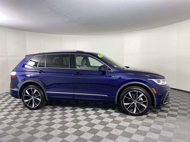 Used 2022 Volkswagen Tiguan SEL R-Line image 12