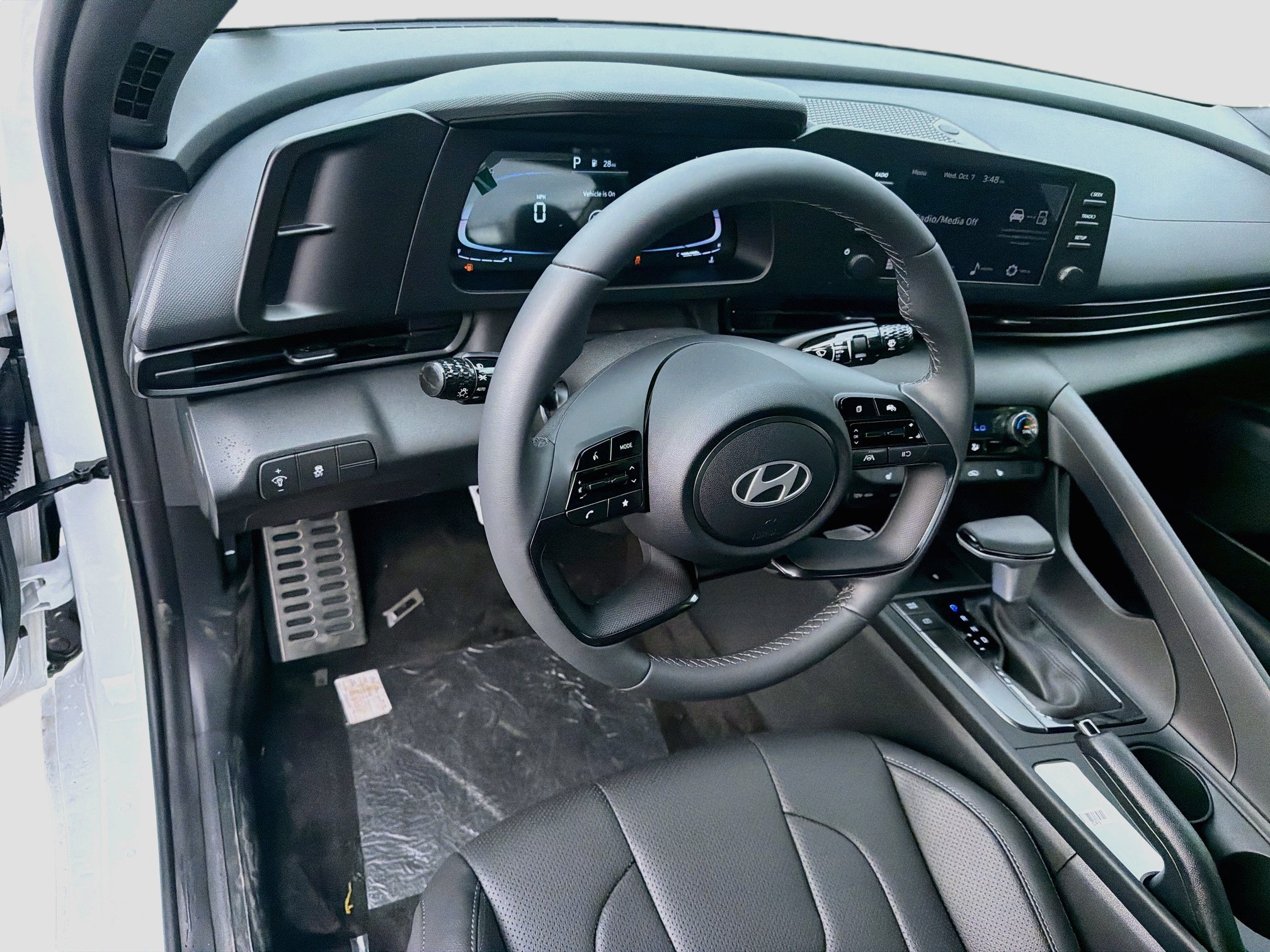 New 2026 Hyundai Elantra SEL Sport FWD image 14