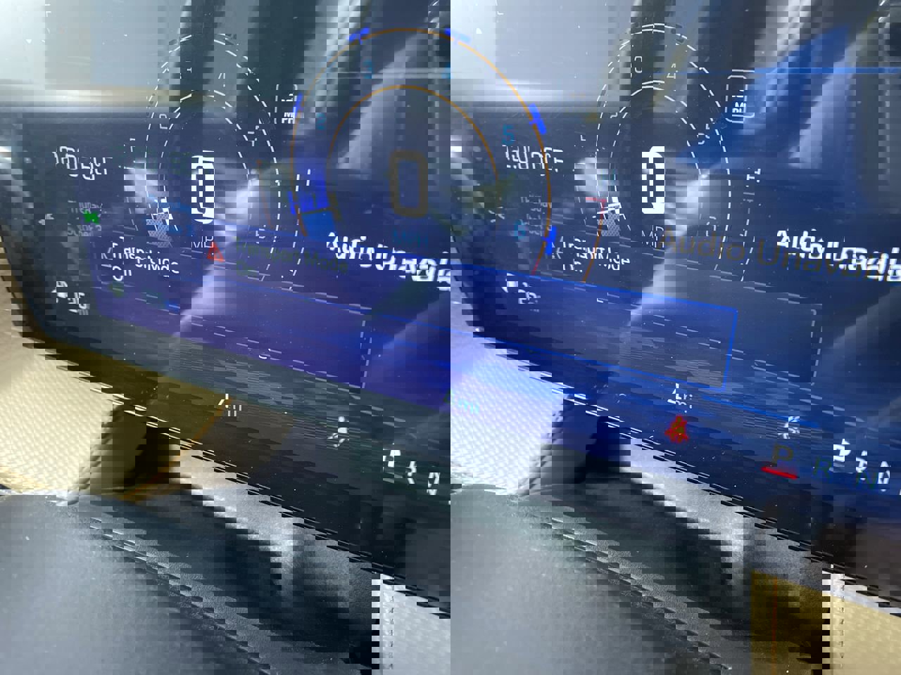 New 2025 Chevrolet Equinox ACTIV w/ Safety and Technology Package image 4