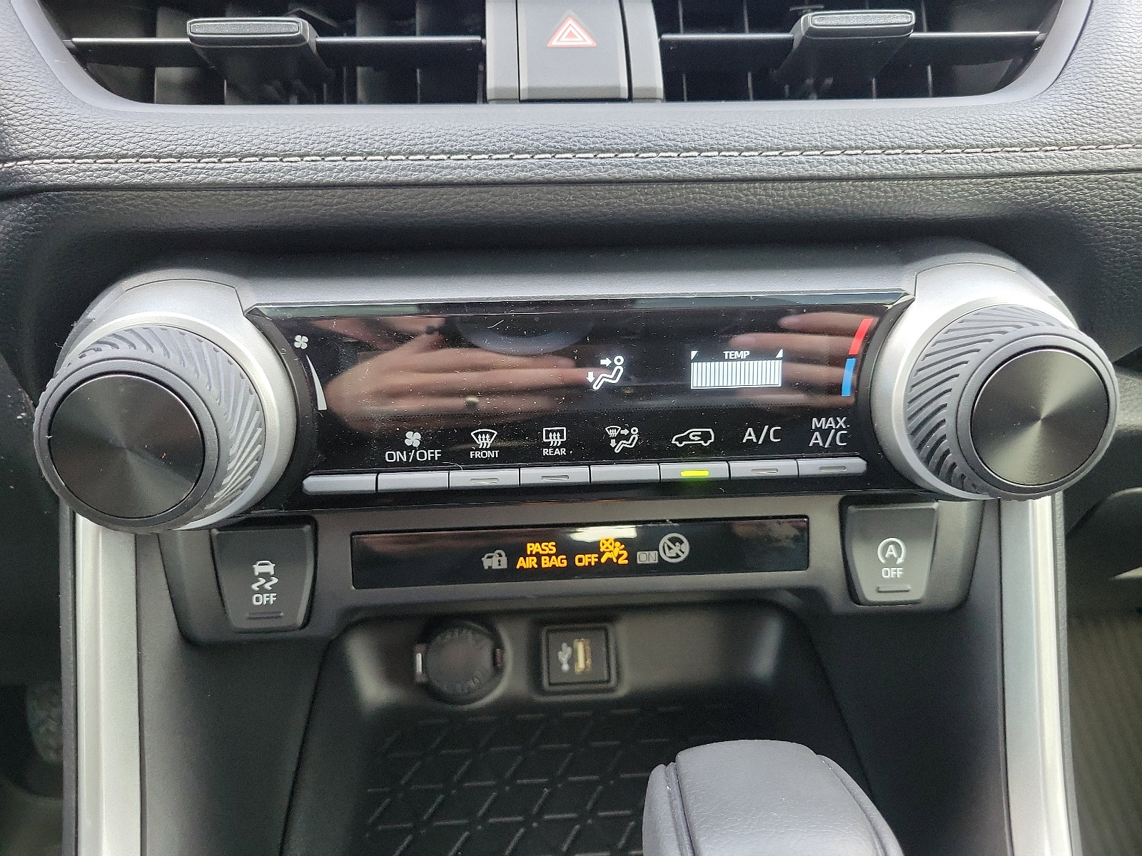 New 2024 Toyota RAV4 LE FWD image 15