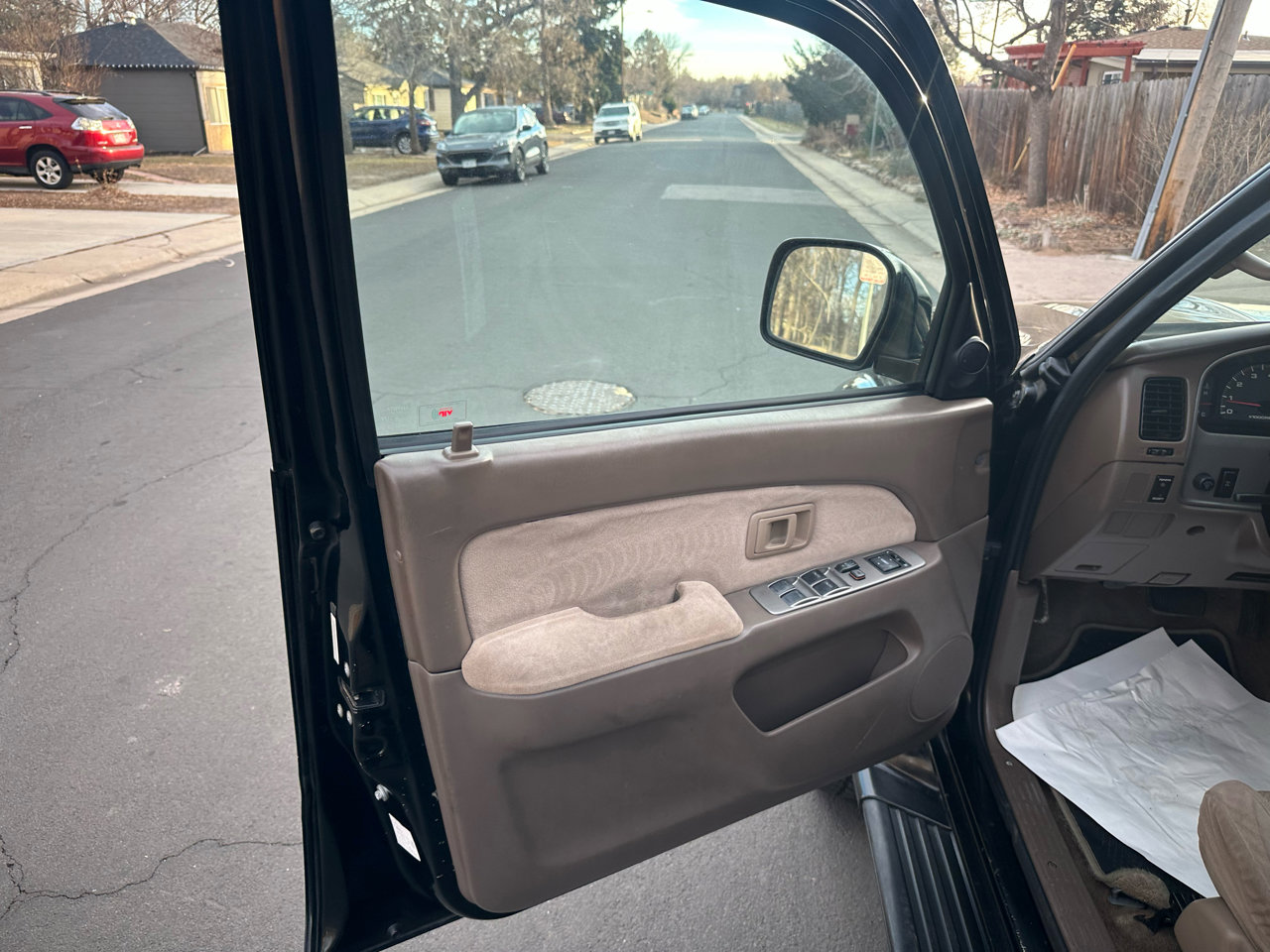 Used 2001 Toyota 4Runner SR5 image 10