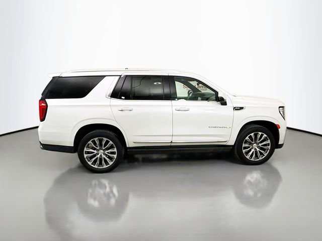 Used 2021 GMC Yukon Denali w/ Denali Premium Package image 9