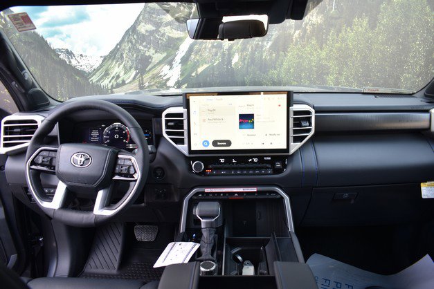 New 2025 Toyota Tundra Platinum image 9
