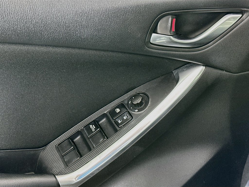 Used 2015 MAZDA CX-5 Sport FWD image 16
