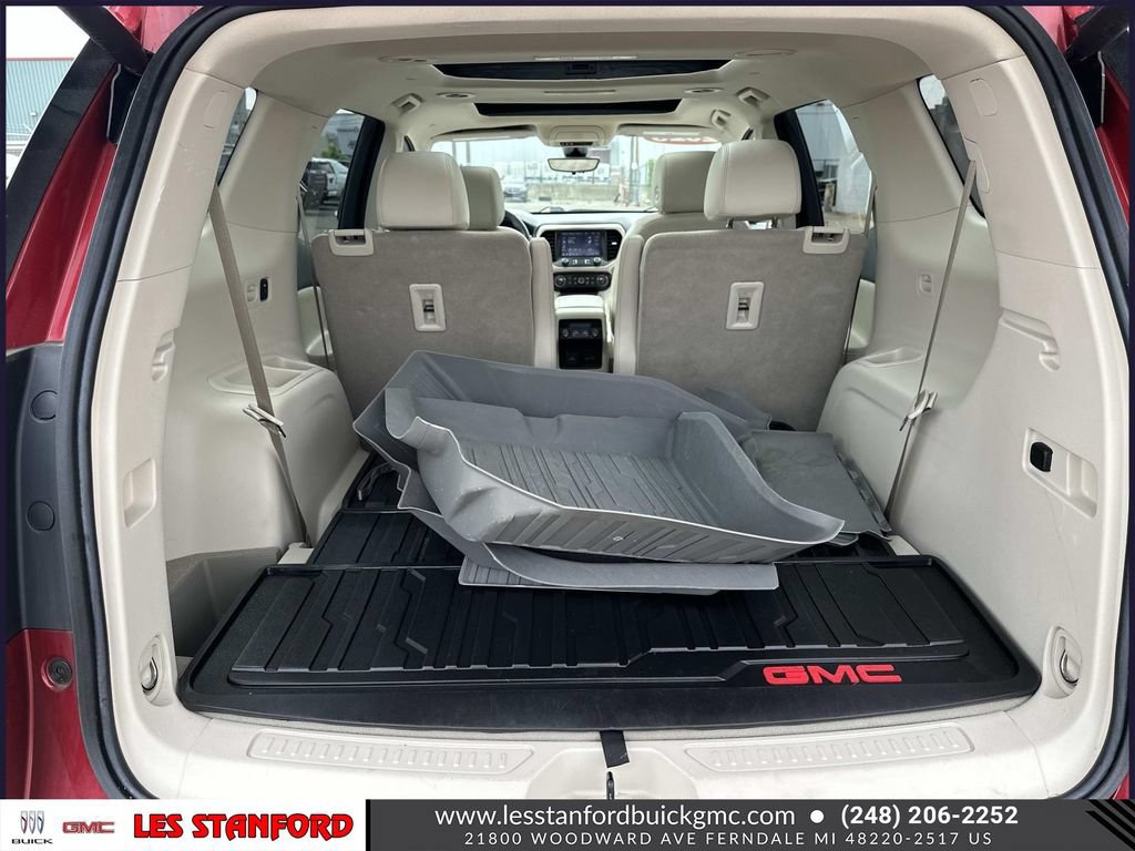 Used 2023 GMC Acadia Denali w/ Denali Ultimate Package AWD/4WD image 11