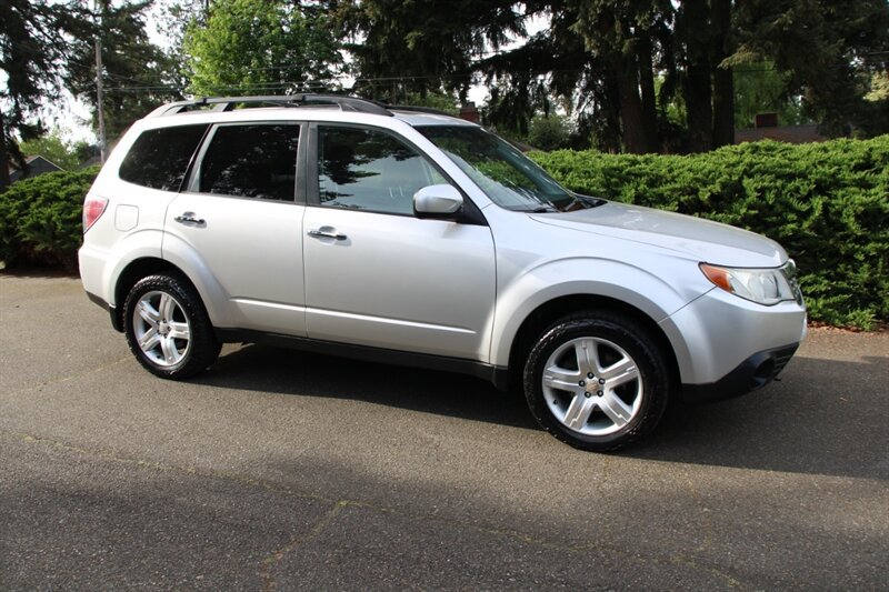 Used 2009 Subaru Forester 2.5X w/ Popular Equipment Group 7B AWD/4WD image 2