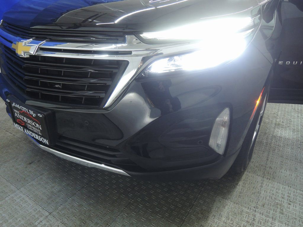 Used 2024 Chevrolet Equinox LT image 38