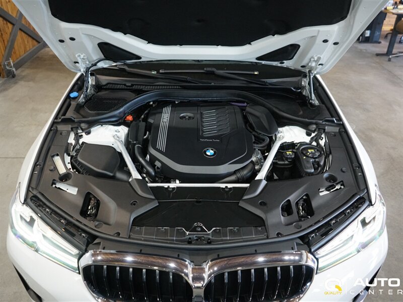 Used 2021 BMW 540i xDrive w/ Premium Package AWD/4WD image 11