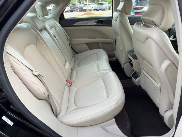 Used 2018 Lincoln MKZ Premiere FWD image 20