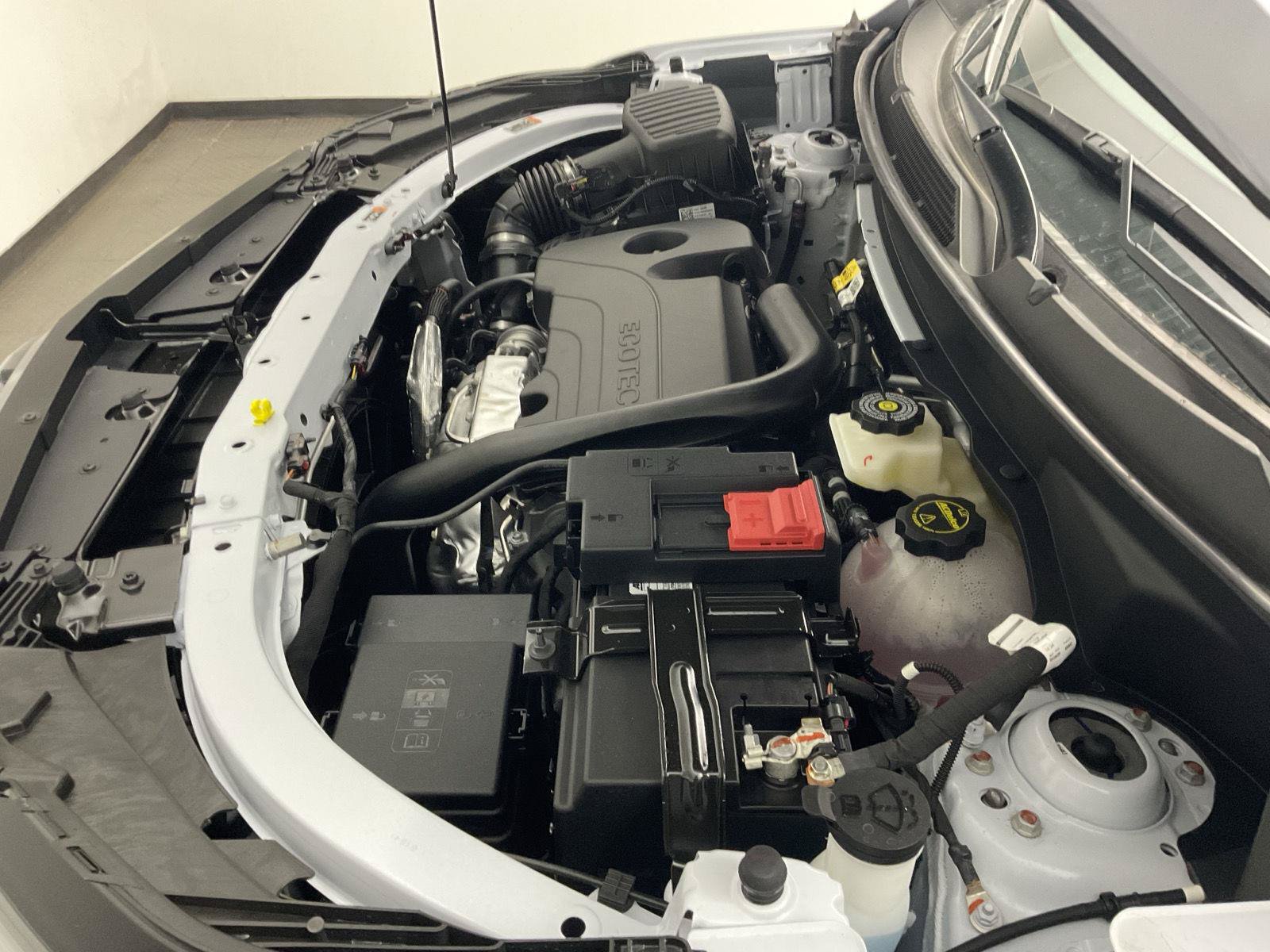 New 2027 Chevrolet Equinox RS w/ Safety and Technology Package FWD image 21