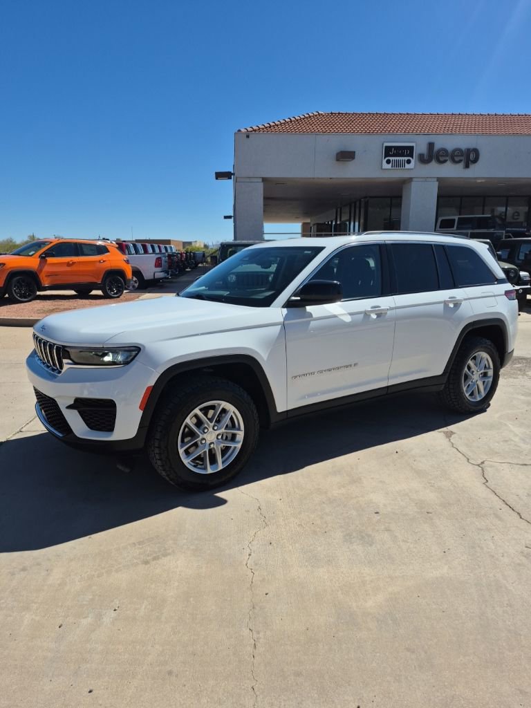 Used 2023 Jeep Grand Cherokee Laredo X