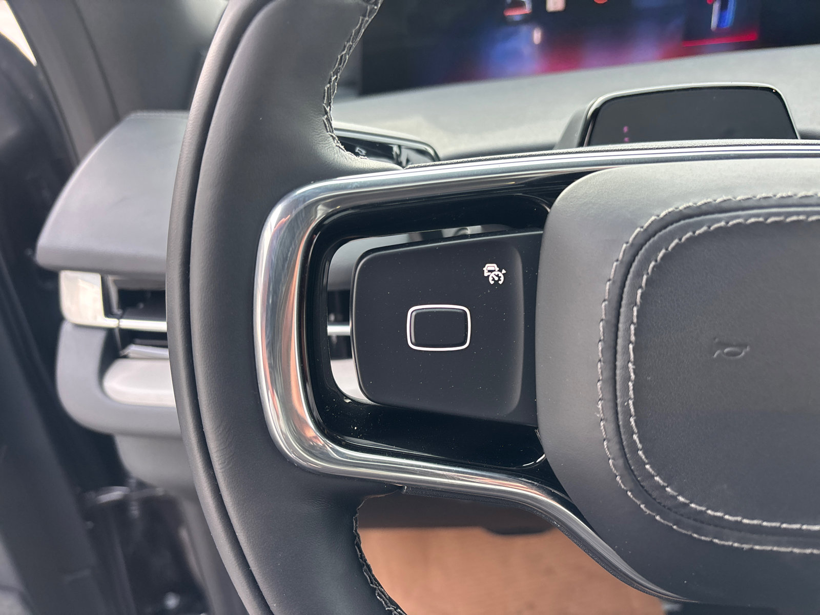 New 2026 Lincoln Navigator Reserve w/ Jet Appearance Package image 16