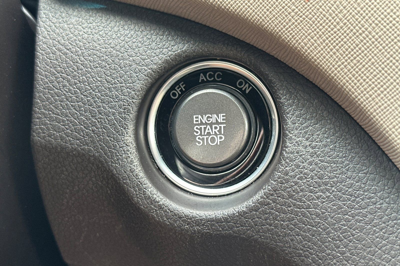 Used 2014 Hyundai Santa Fe Sport 2.0T w/ Technology Package 05 image 23