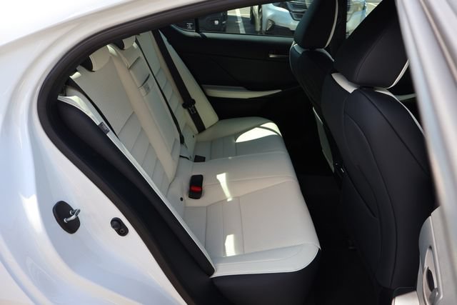 Used 2025 Lexus IS 350 F Sport RWD image 22