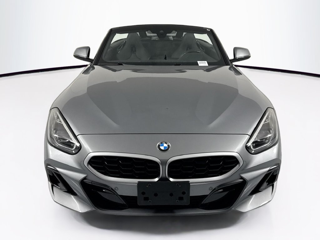 Used 2025 BMW Z4 sDrive30i RWD image 2