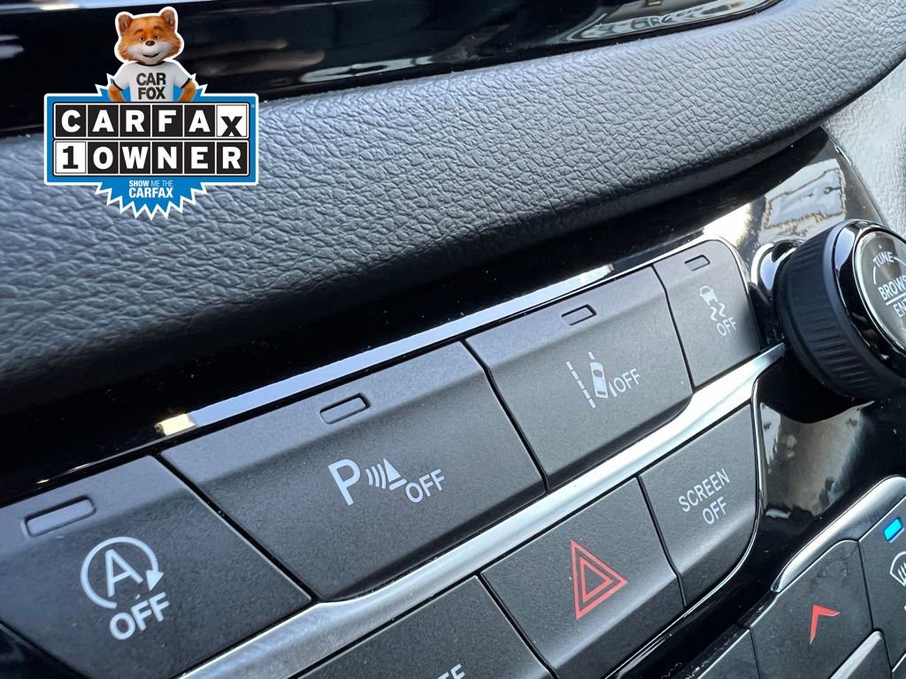 Used 2025 Chrysler Pacifica Select FWD image 44