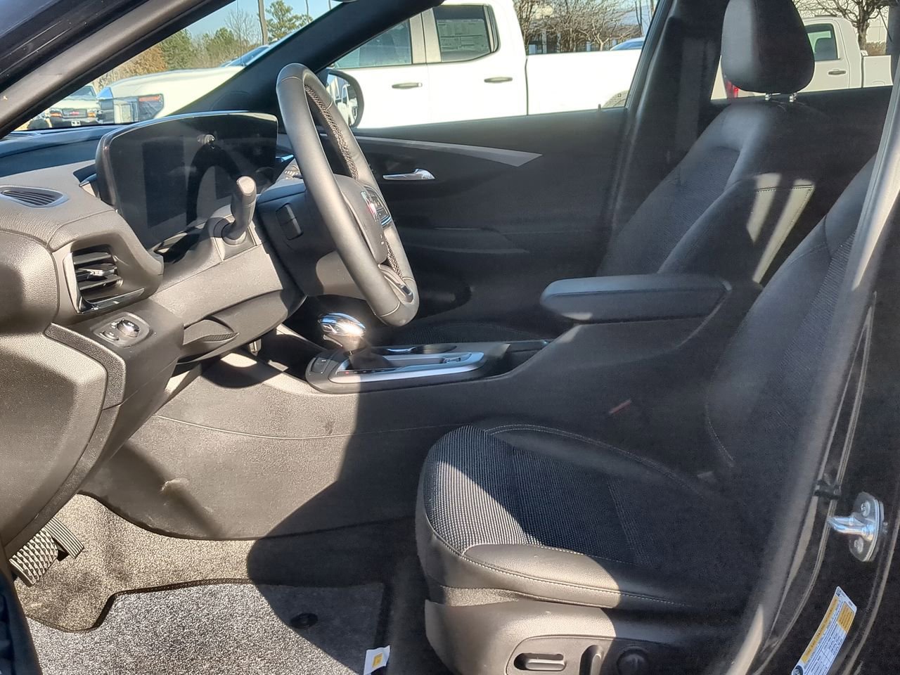 Used 2025 Buick Envista Preferred w/ Convenience I Package image 18