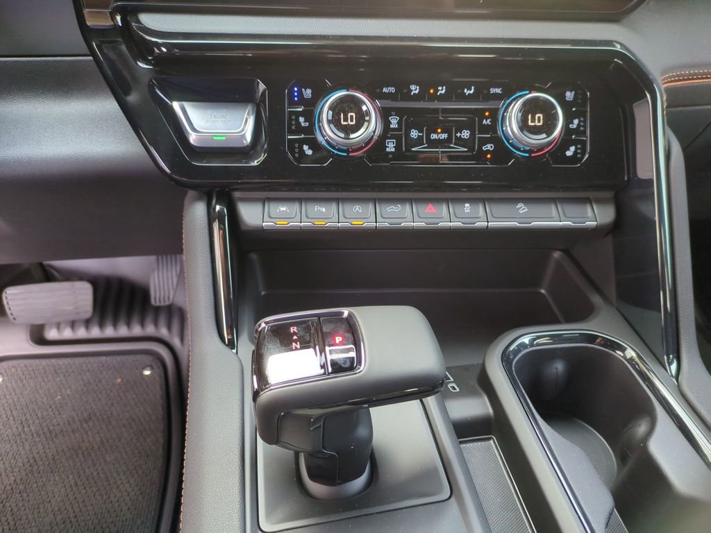 New 2026 GMC Sierra 1500 AT4 w/ AT4 Premium Package AWD/4WD image 14