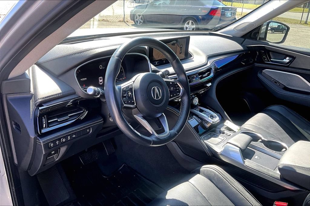 Used 2023 Acura MDX w/ Advance Package AWD/4WD image 15