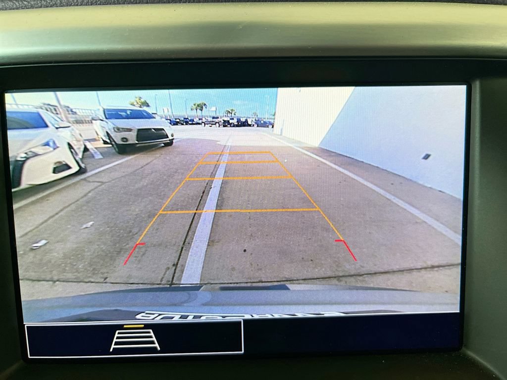Used 2023 GMC Acadia SLE w/ Driver Convenience Package FWD image 14