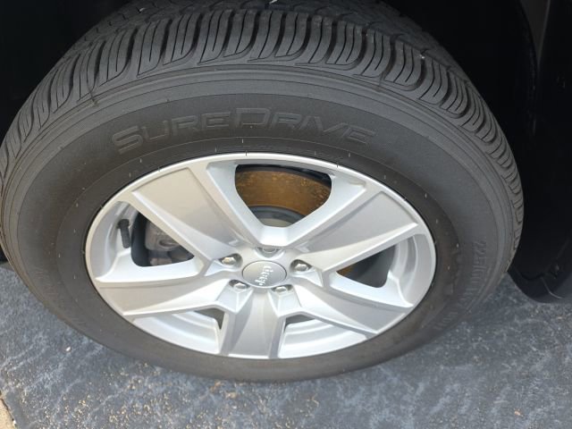 Used 2022 Jeep Compass Latitude image 12