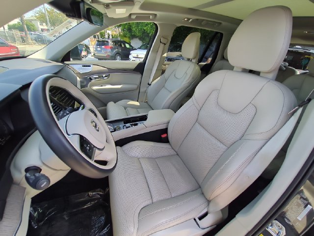 Used 2021 Volvo XC90 T8 Inscription w/ Advanced Package AWD/4WD image 13