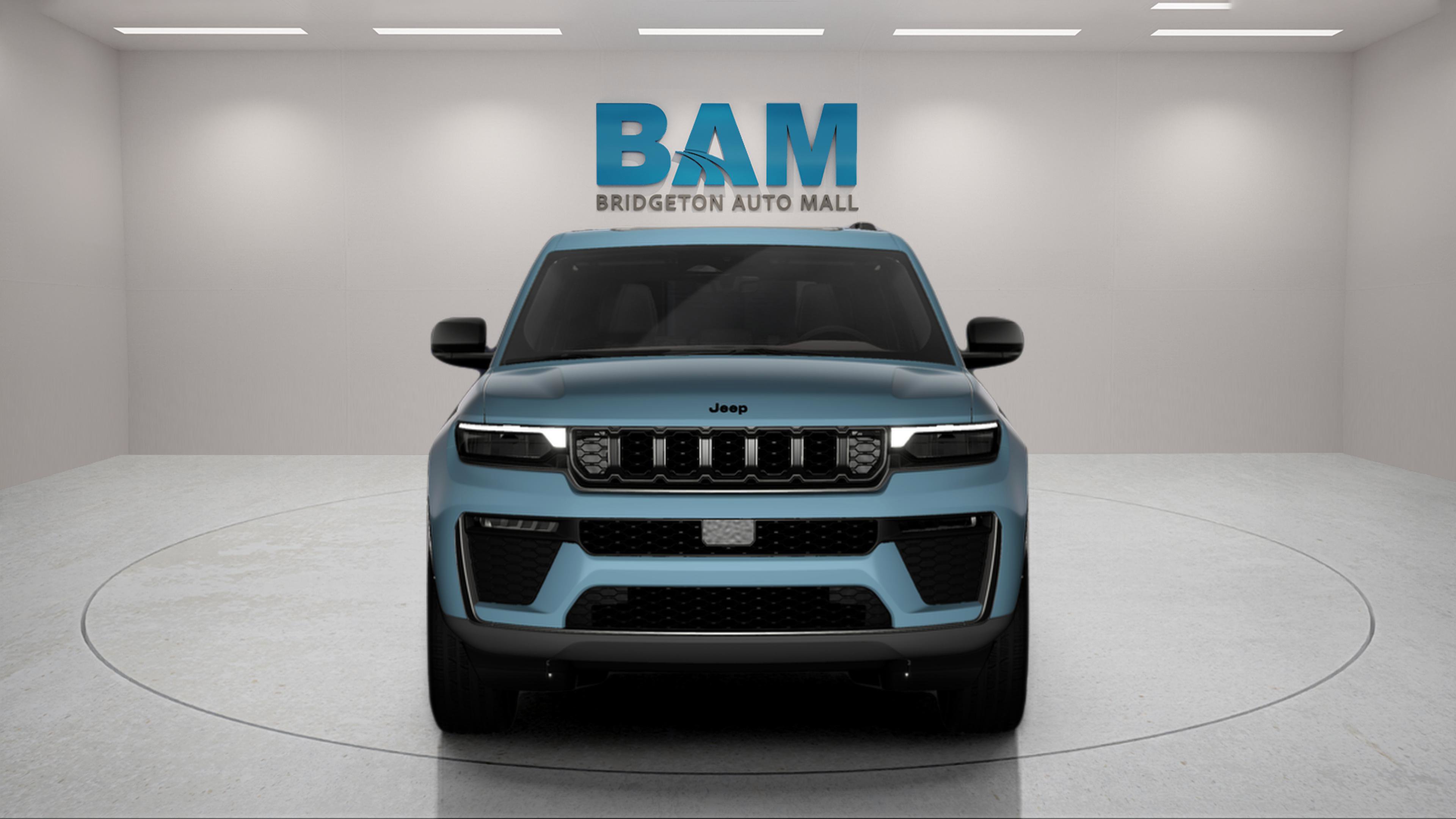 New 2026 Jeep Grand Cherokee Limited w/ Limited Altitude Package AWD/4WD image 15