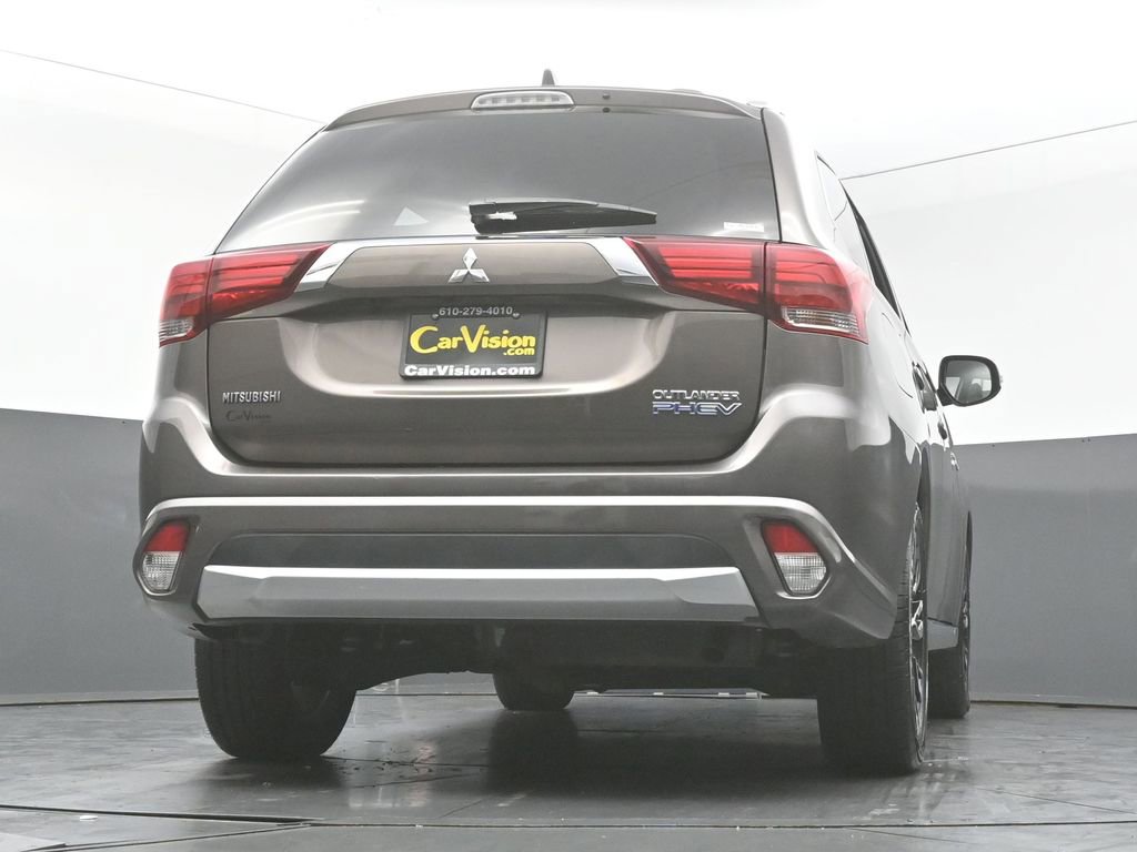 Used 2018 Mitsubishi Outlander SEL image 45