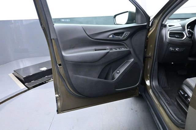 Certified 2023 Chevrolet Equinox LT FWD image 12