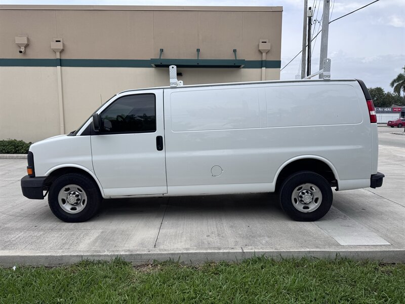 Used 2015 Chevrolet Express 2500 RWD image 8