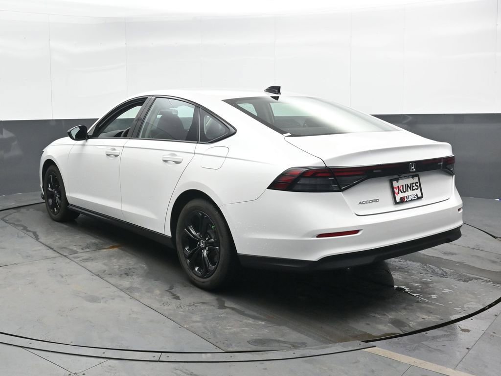 Used 2025 Honda Accord SE image 8