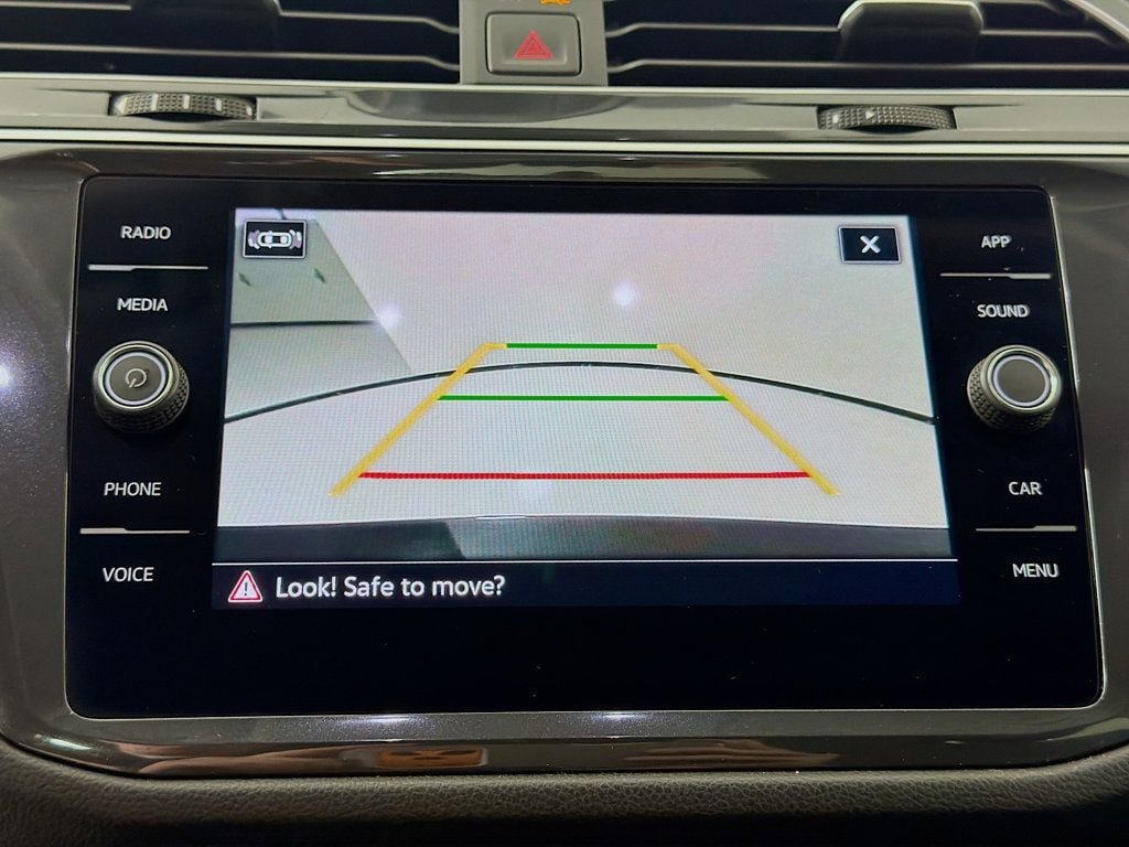 Used 2023 Volkswagen Tiguan SE FWD image 13
