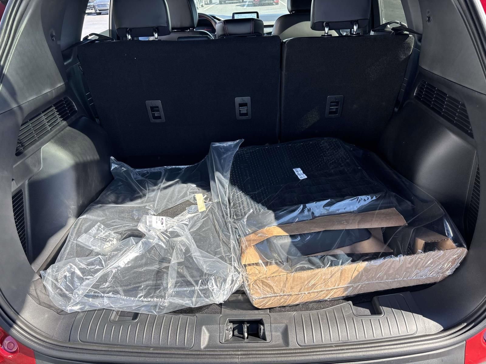 New 2026 Ford Escape ST-Line w/ Cold Weather Package image 9