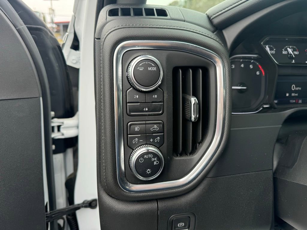 Used 2022 GMC Sierra 2500 SLE w/ SLE Value Package; image 22