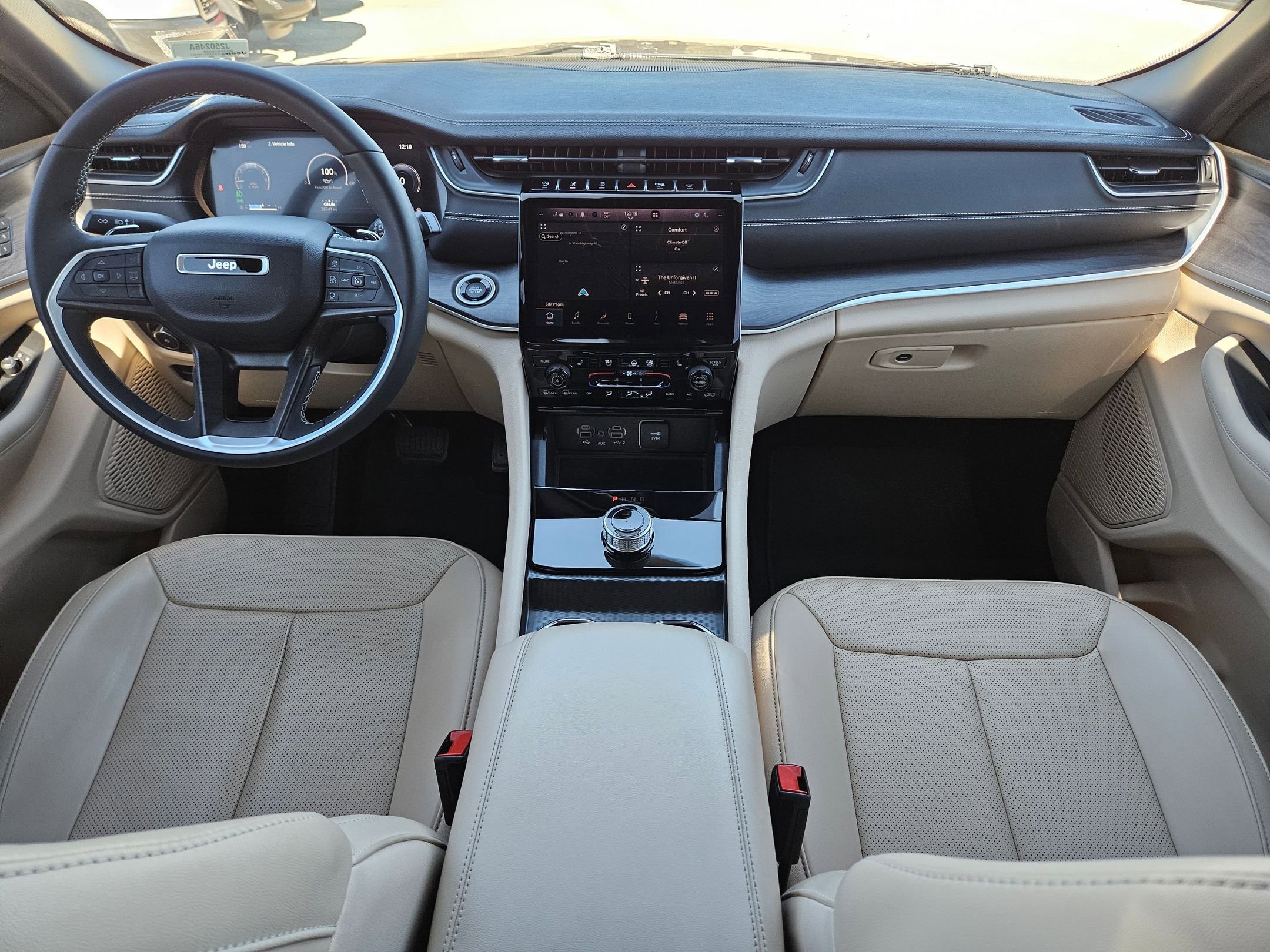 Certified 2024 Jeep Grand Cherokee Limited w/ Luxury Tech Group II image 16