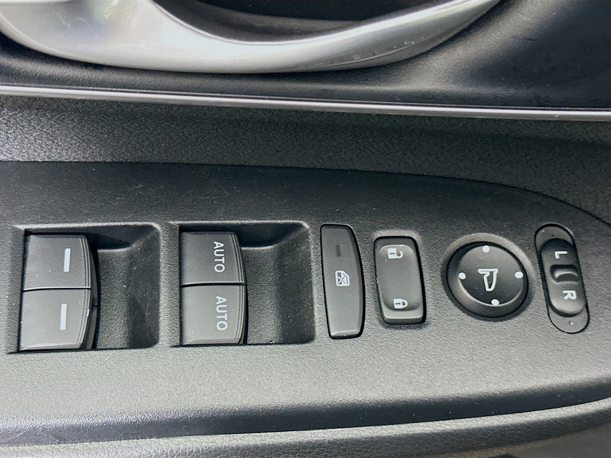 Used 2021 Honda CR-V EX image 15